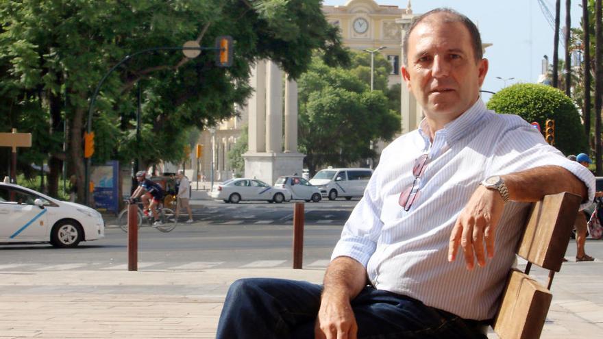 Rafael Fuentes, aspirante a la secretaría general, momentos antes de afrontar la entrevista.