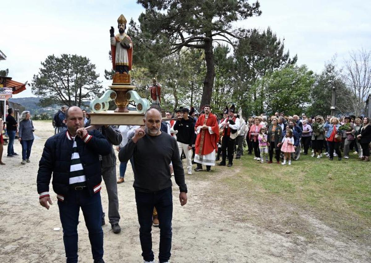 Un momento de la procesión.   | // RAFA VÁZQUEZ