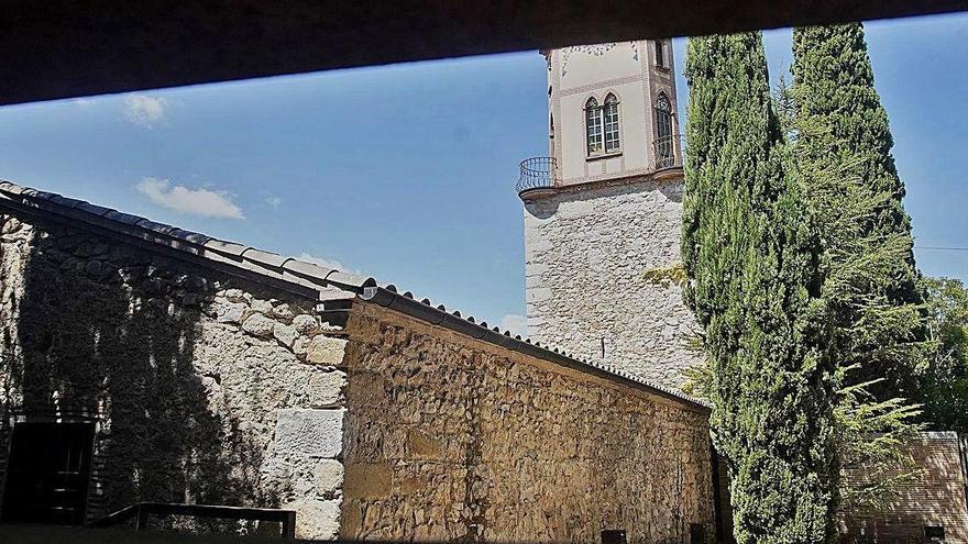 La capella de Santa Llúcia, als jardins de John Lennon