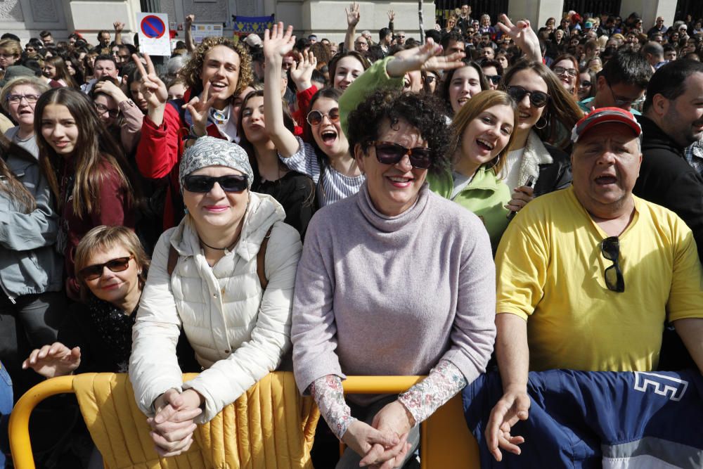 Búscate en la mascletà del 8 de marzo