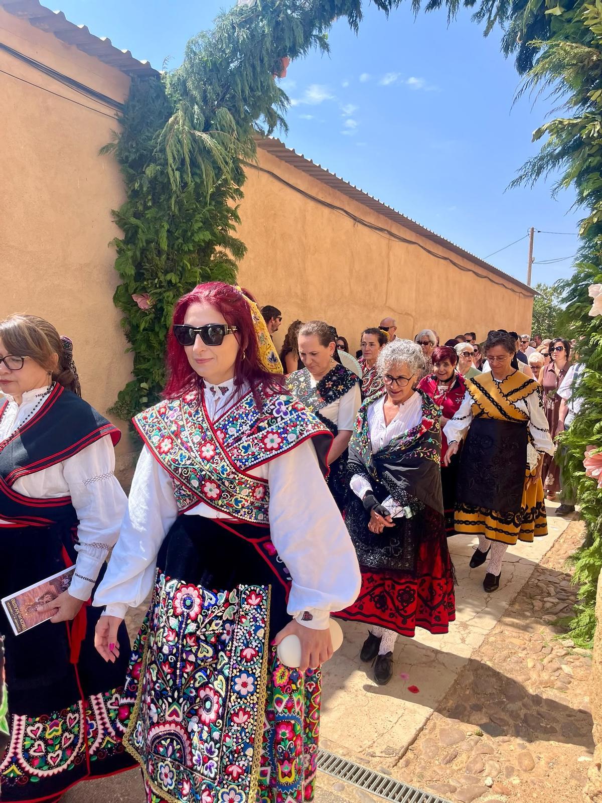 GALERÍA | Villamayor de Campos venera a la Virgen del Socastro