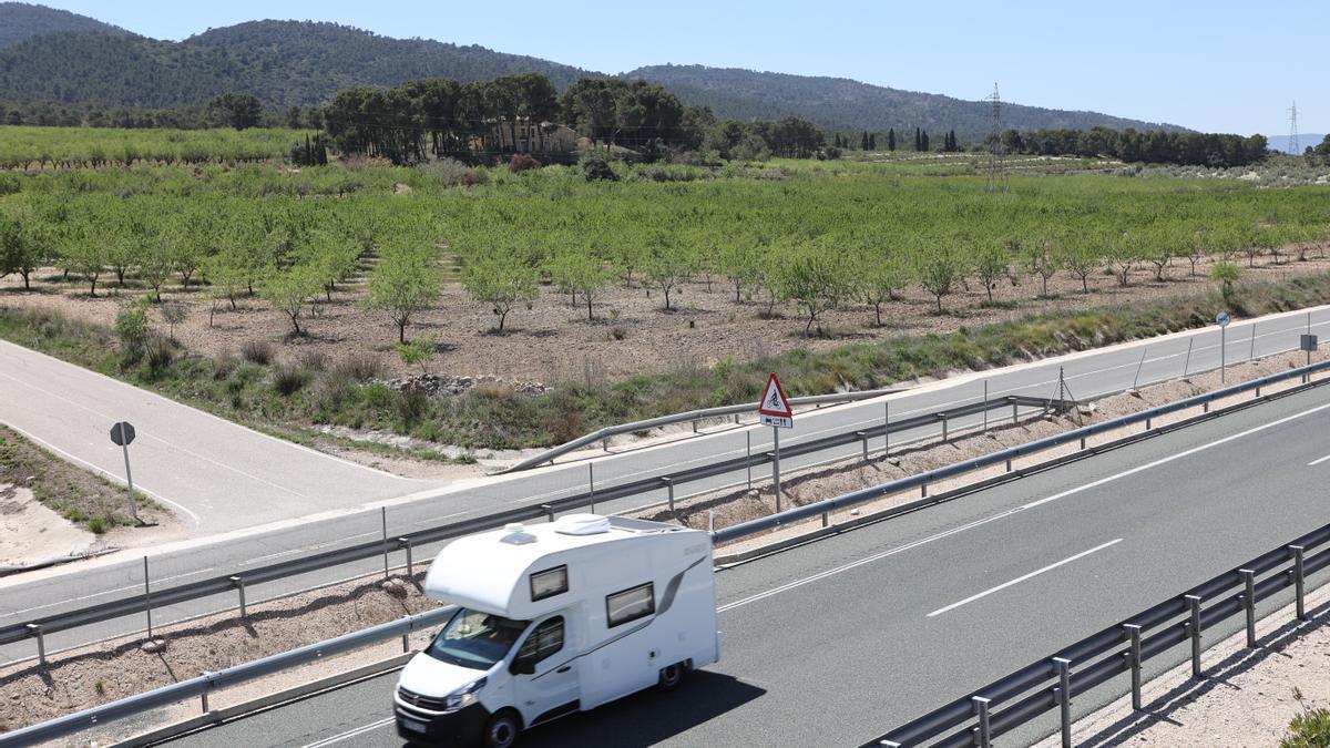 Terrenos de la zona de La Canal de Alcoy donde se ha planteado un polígono industrial