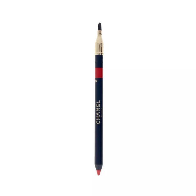 CHANEL Le Crayon Lèvres Longwear Lip Pencil en tono 174 'Rouge Tendre'