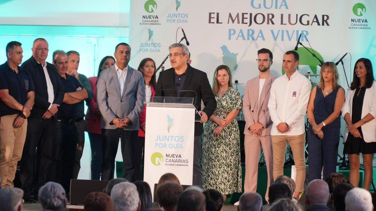 El candidato a la Alcaldía de San Bartolomé de Tirajana por el PP, Marco Aurelio Pérez, en el cierre de campaña. | | LP/DLP