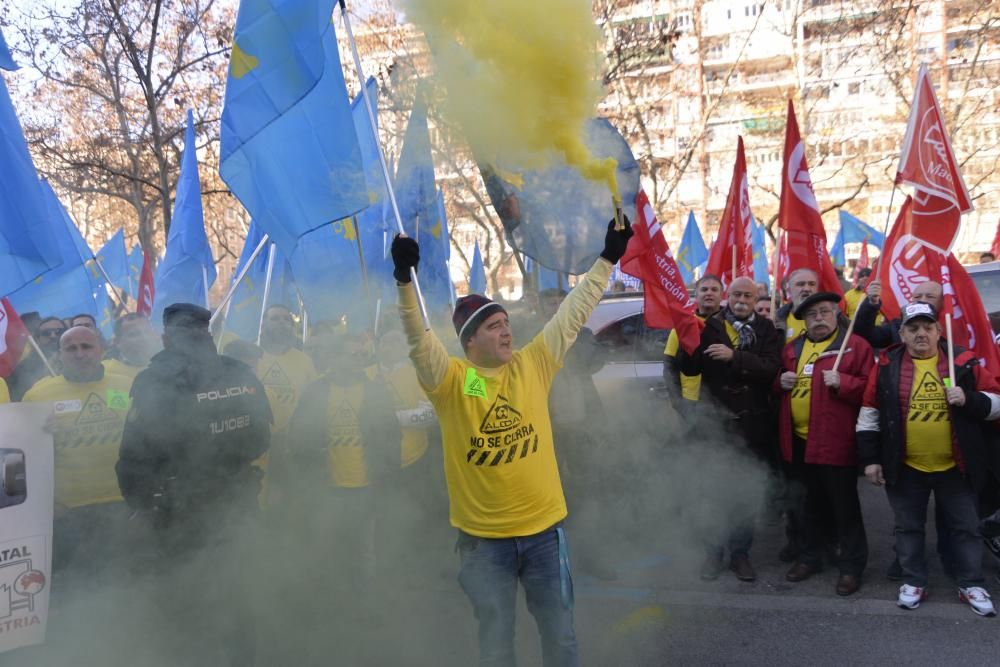 Manifestación de trabajadores de Alcoa en Madrid