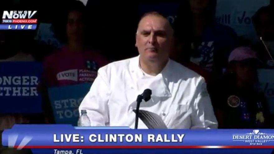 El chef José Andrés, estrella en el mítin de Clinton en Florida