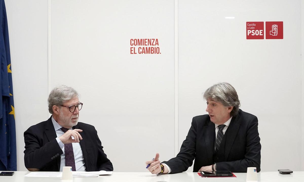 Carlos Martínez junto a Santiago Aparicio.