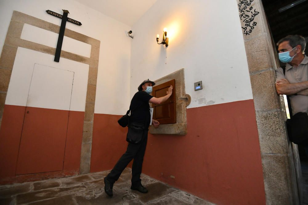 El convento de Santa Clara muestra sus tesoros a los pontevedreses