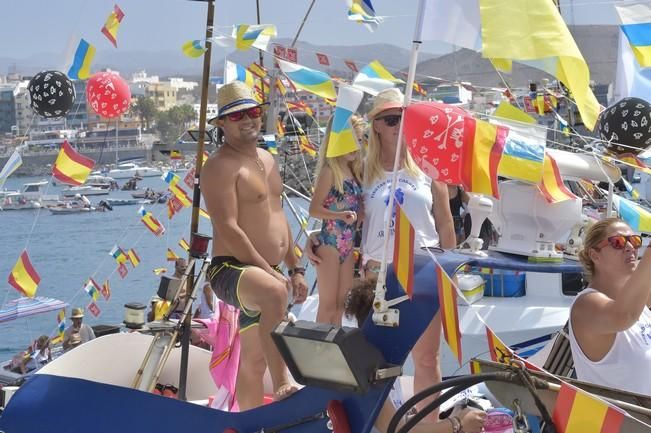 Procesión marítima de la Virgen del Carmen ...