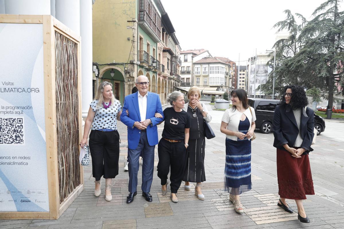 En imágenes: Así fue la visita de Pérez Simón a Avilés