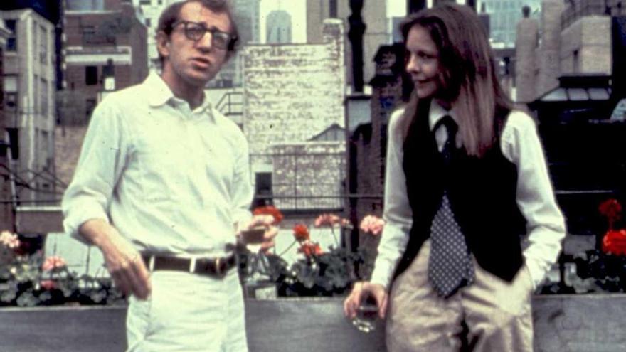 Woody Allen y Diane Keaton en &#039;Annie Hall&#039;.