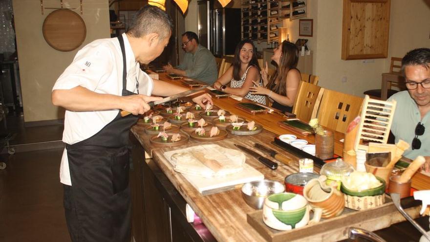 Los nueve restaurantes murcianos recomendados en la Guía Michelin reciben su placa: consulta cuáles son