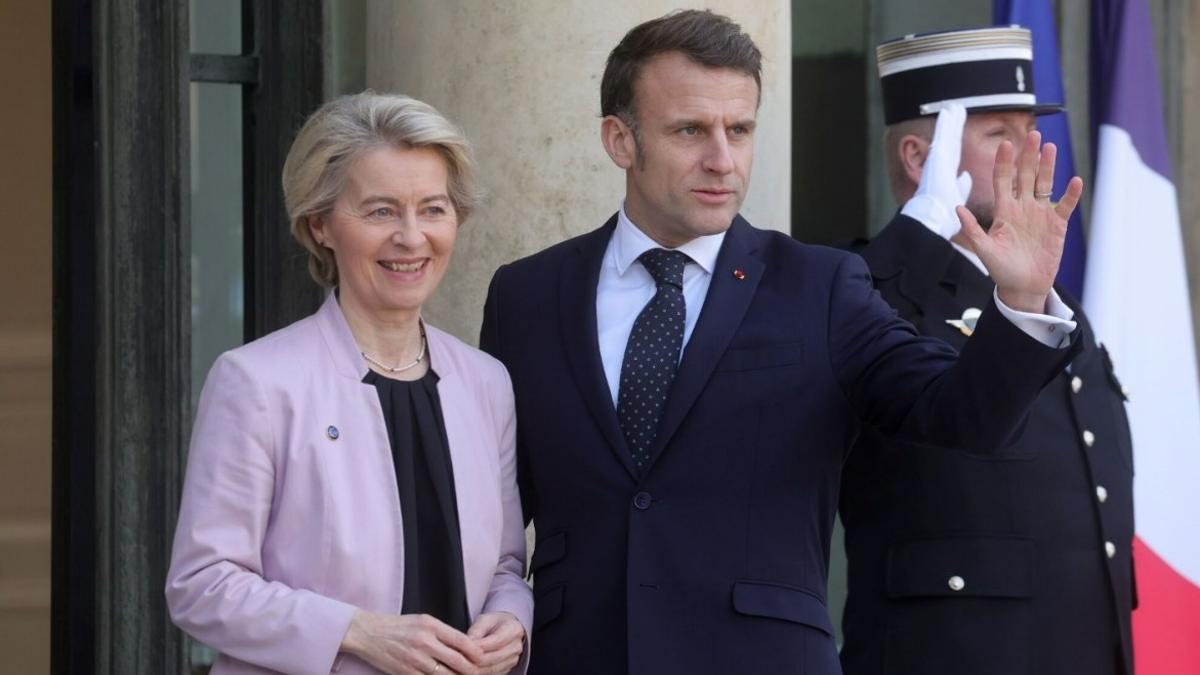Emmanuel Macron y Ursula von der Leyen, en un encuentro reciente en París.