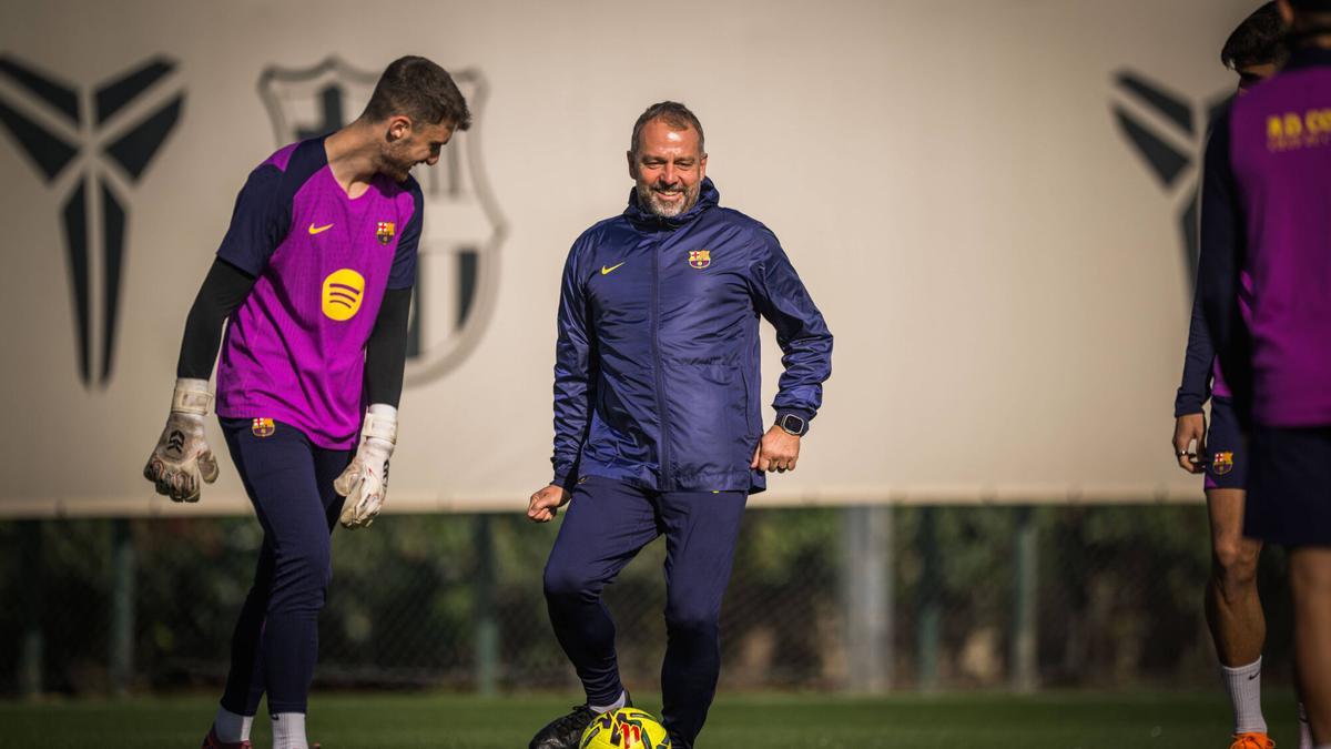 Flick recupera a Raphinha y a Joan Garcia