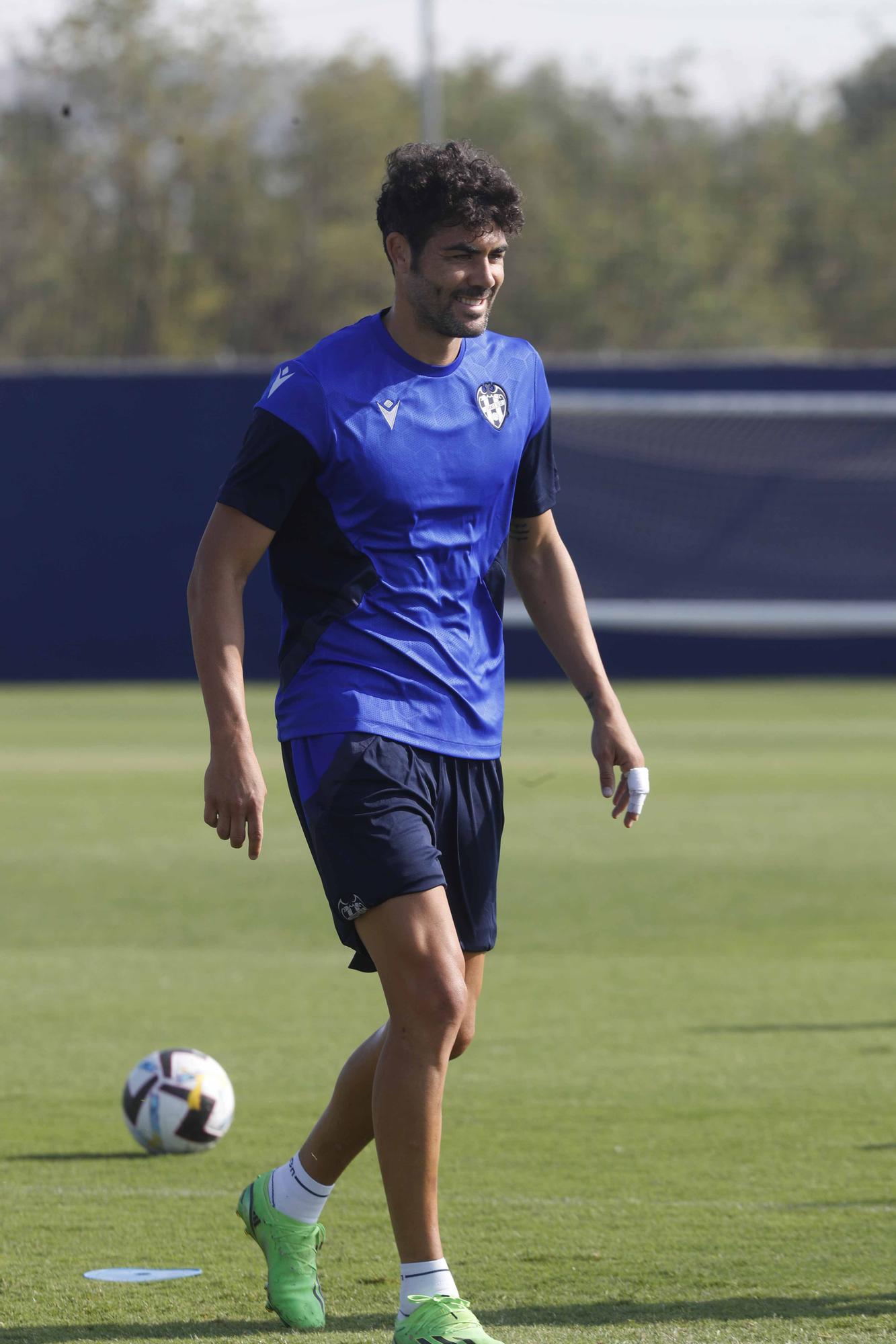 Sesión en Buñol del Levante UD