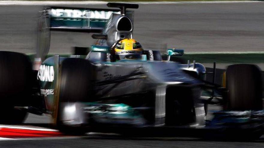 Hamilton cierra la penúltima sesión de ensayos con el mejor tiempo