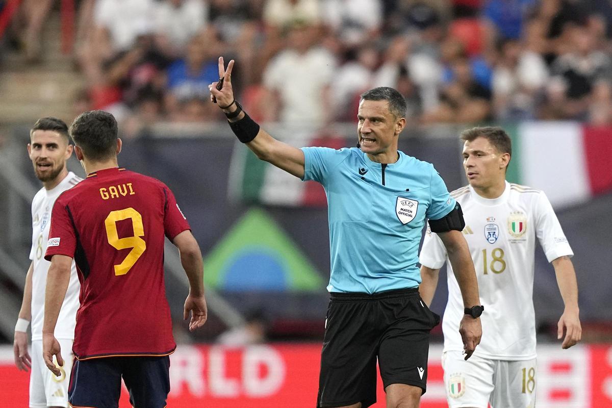 Slavko Vincic, durante la semifinal de la Nations League que jugaron España e Italia.