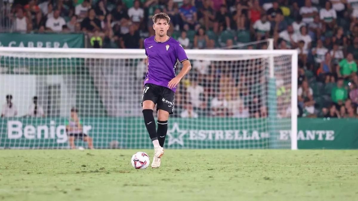 Matías Barboza, en un partido con el Córdoba CF.
