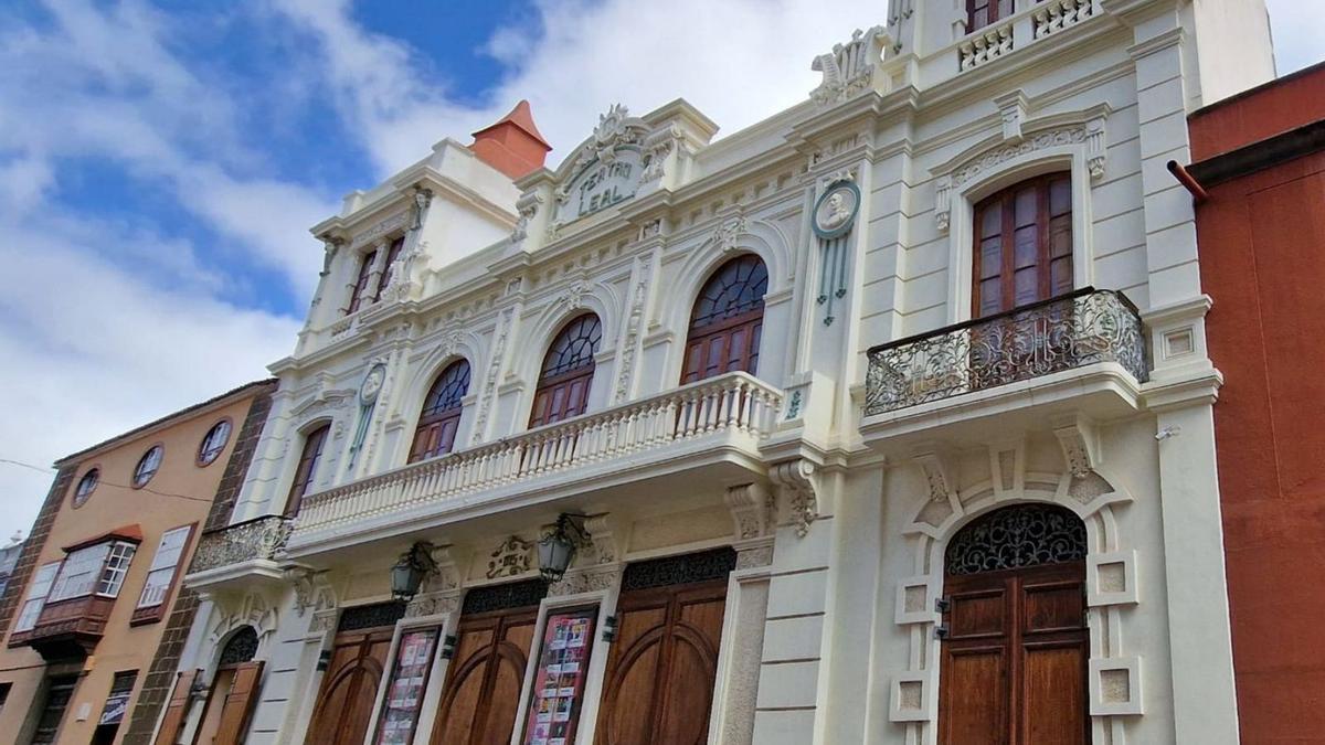 Fachada del Teatro Leal, en La Laguna