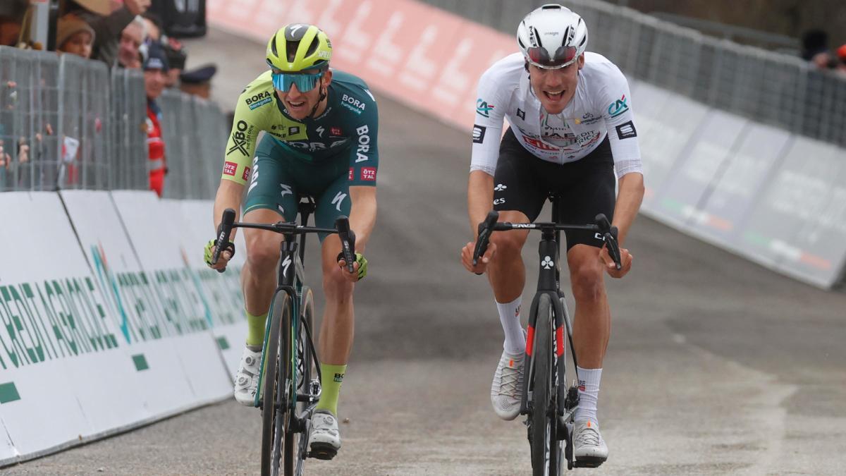 Juan Ayuso, durante la anterior edición de la Tirreno-Adriático