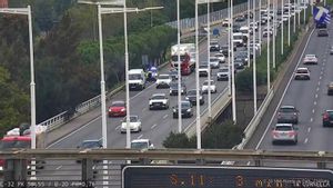 Un accidente en Cornellà deja la Ronda de Dalt totalmente colapsada en sentido Llobregat