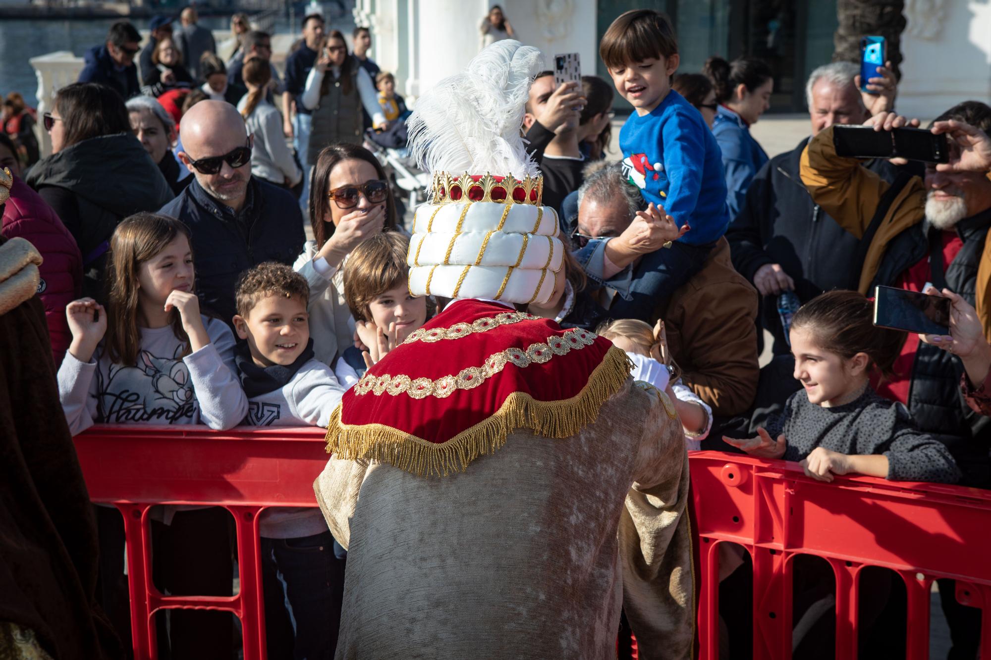 Los Reyes Magos desembarcan en Cartagena