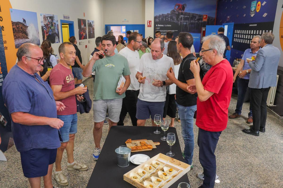 La jornada de trabajo se hizo acompañar de una degustación.