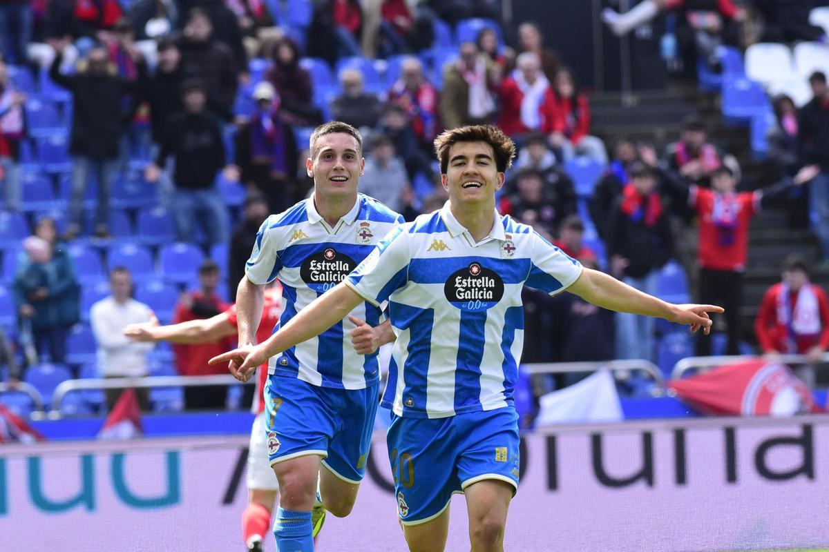 Fabril 3 - 0 UD Ourense: las puertas de bronce se abren para el filial blanquiazul