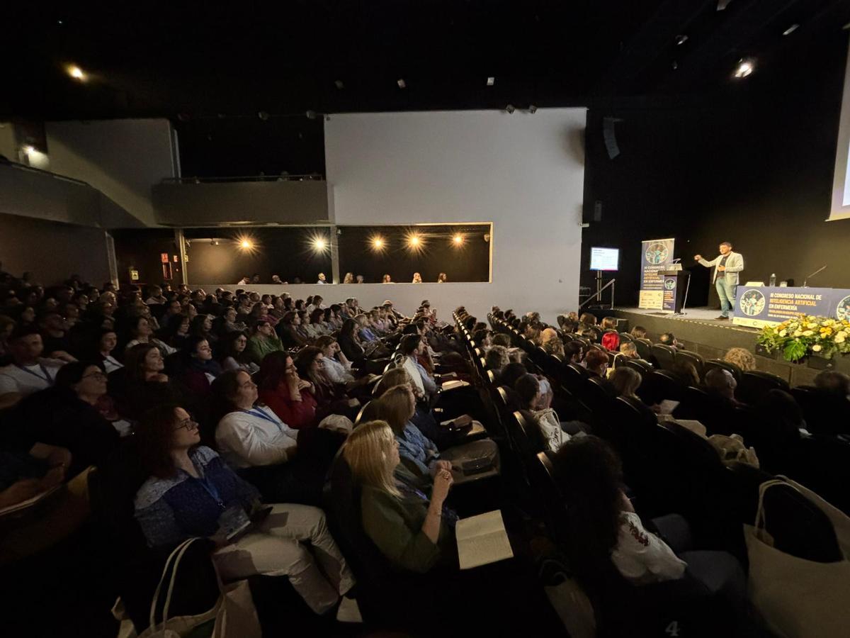 Conferencia inaugural del III Congreso Nacional de IA en Enfermería que se celebra en Elche