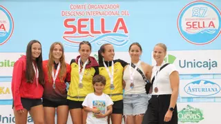 Las palistas ribereñas triunfan en el prestigioso descenso del Sella
