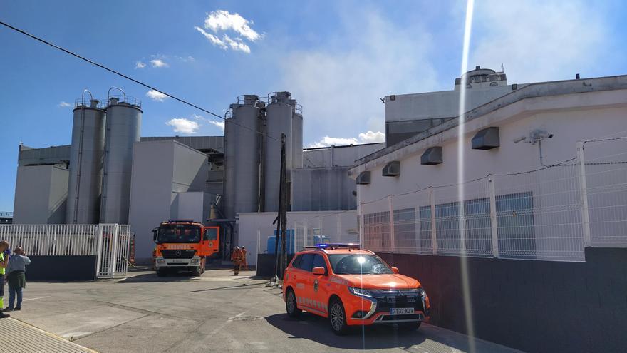 Vicky Foods retoma su actividad horas después del incendio