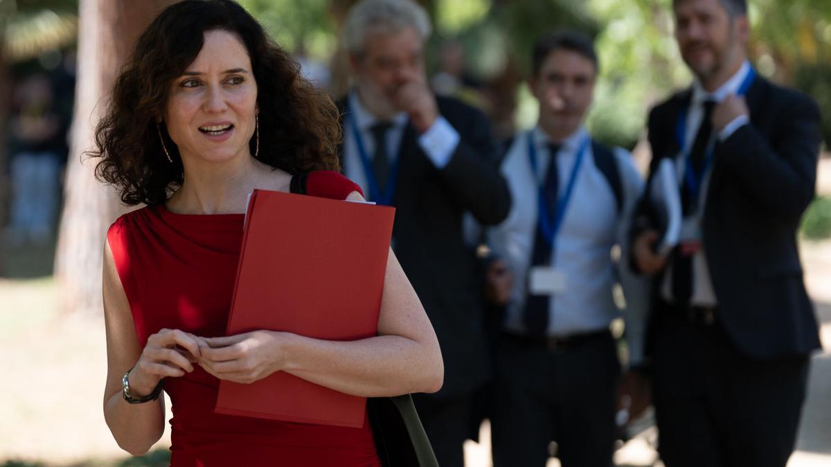 La presidenta de la Comunidad de Madrid, Isabel Díaz Ayuso, ayer tras la Conferencia de Presidentes.