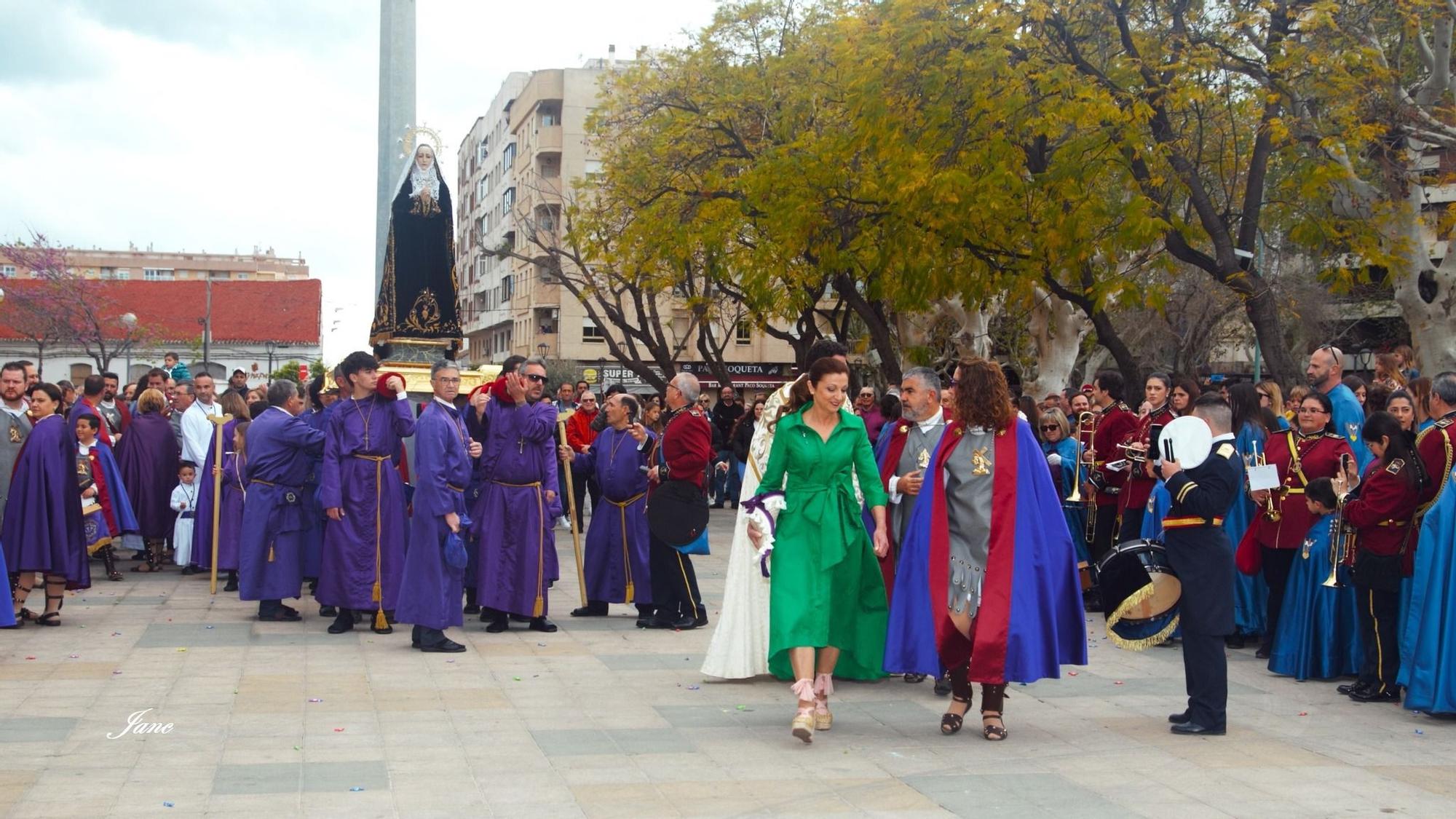 Las imágenes del Domingo de Resurrección en Oliva