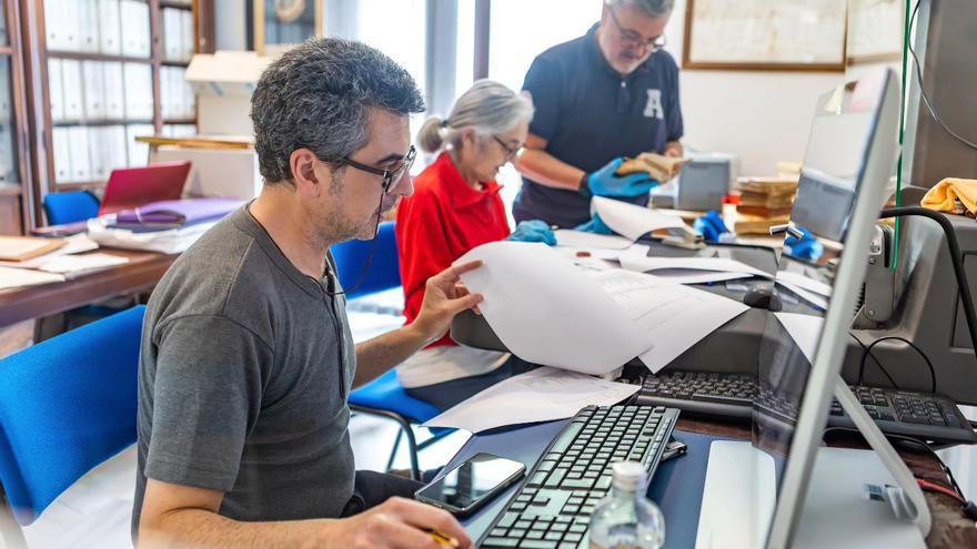 La Fundación Aguilar y Eslava de Cabra digitaliza los libros manuscritos de su biblioteca histórica