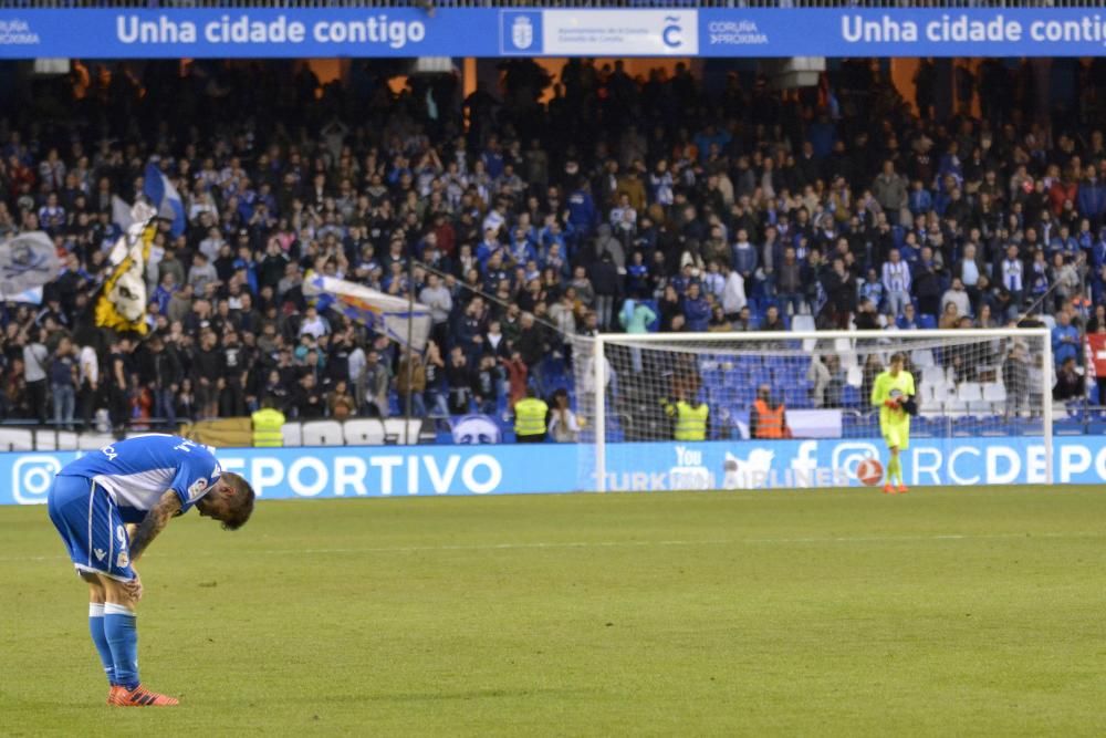 El Dépor cae en el descuento ante el Atlético