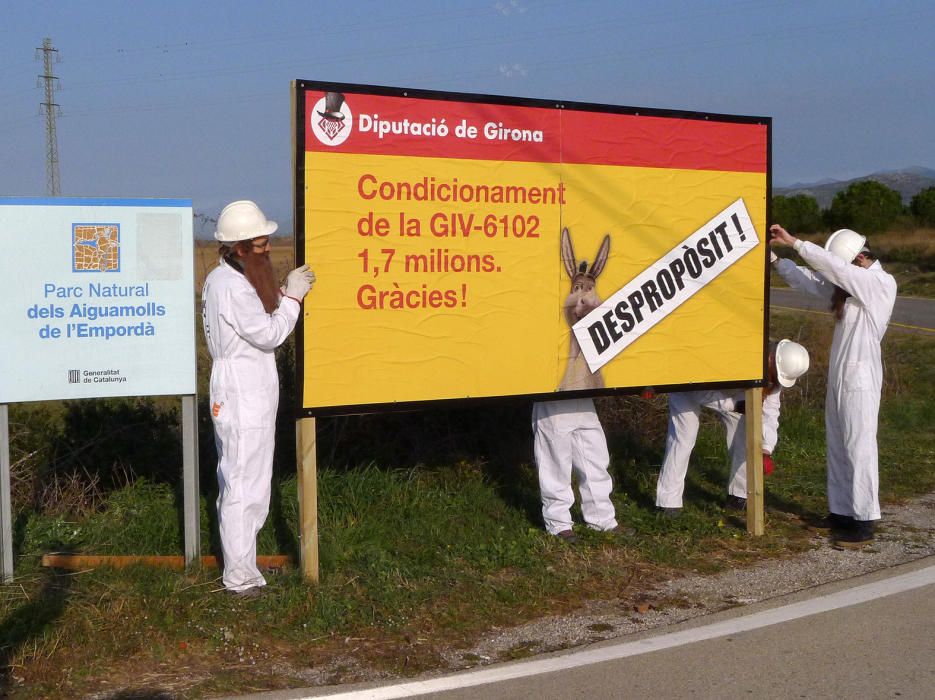 Protesta per obres a una carretera dels Aiguamolls