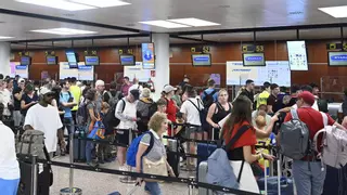 La huelga en el 'handling' de Ryanair comienza sin incidentes aunque con algunos retrasos en El Prat