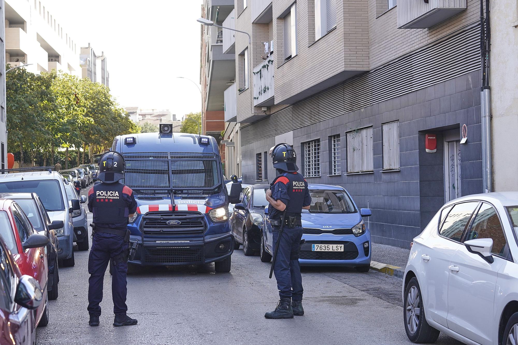 Els Mossos desallotgen uns ocupes a Girona