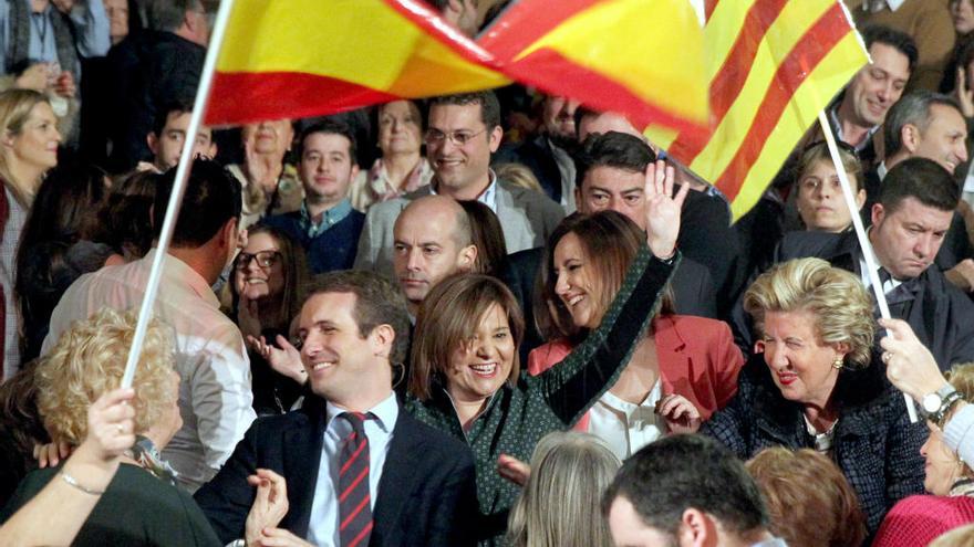Bonig y Català, en primer plano, tras Pablo Casado en la visita que hizo el líder nacional del PP a València, hace dos semanas.