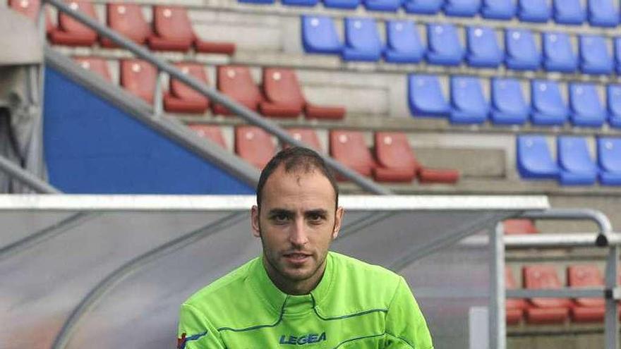 Pablo Acebal, ayer, antes de entrenarse con el Langreo.