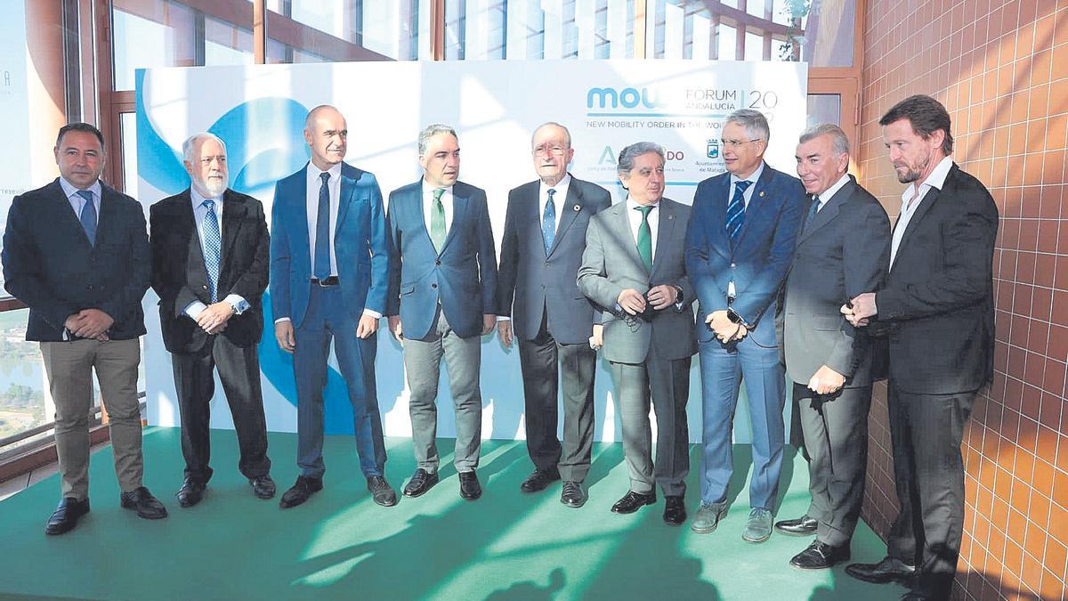 Los organizadores y los representantes políticos en el acto de presentación del Mow Forum Andalucía