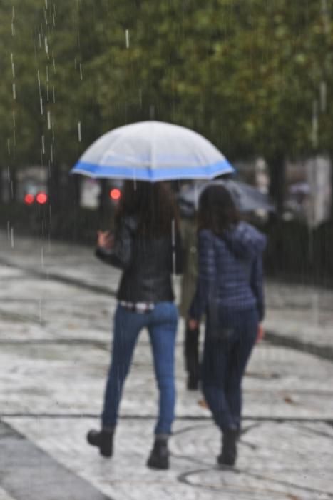 Temporal de lluvia y fuerte oleaje en Asturias