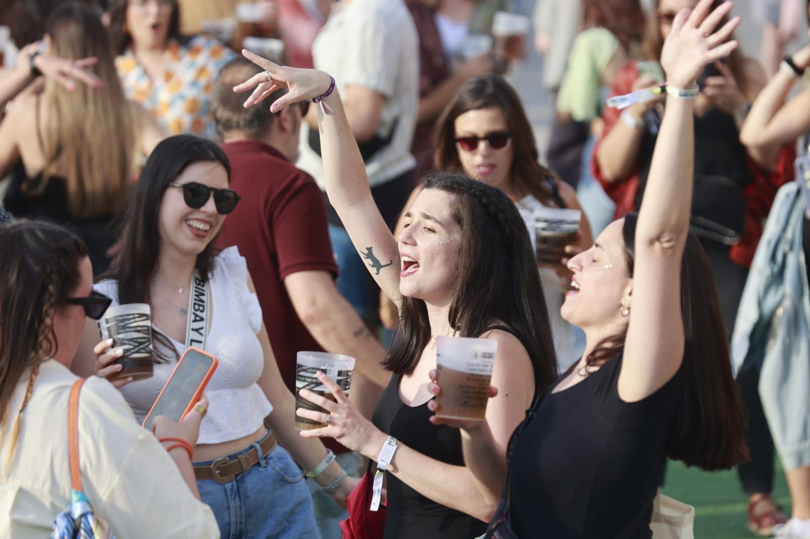 Si has ido al Festival de les Arts, búscate en nuestra galería de fotos