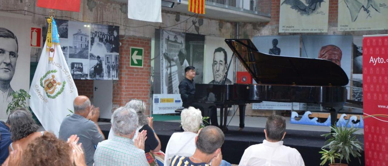 Stephen Joven-Lee, durante el recital de ayer. | B. G.