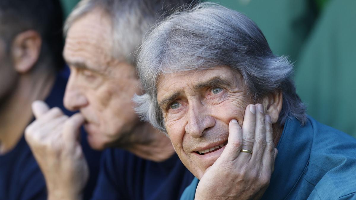 Manuel Pellegrini, durante el Betis-Espanyol de Liga de la jornada 30 en La Cartuja