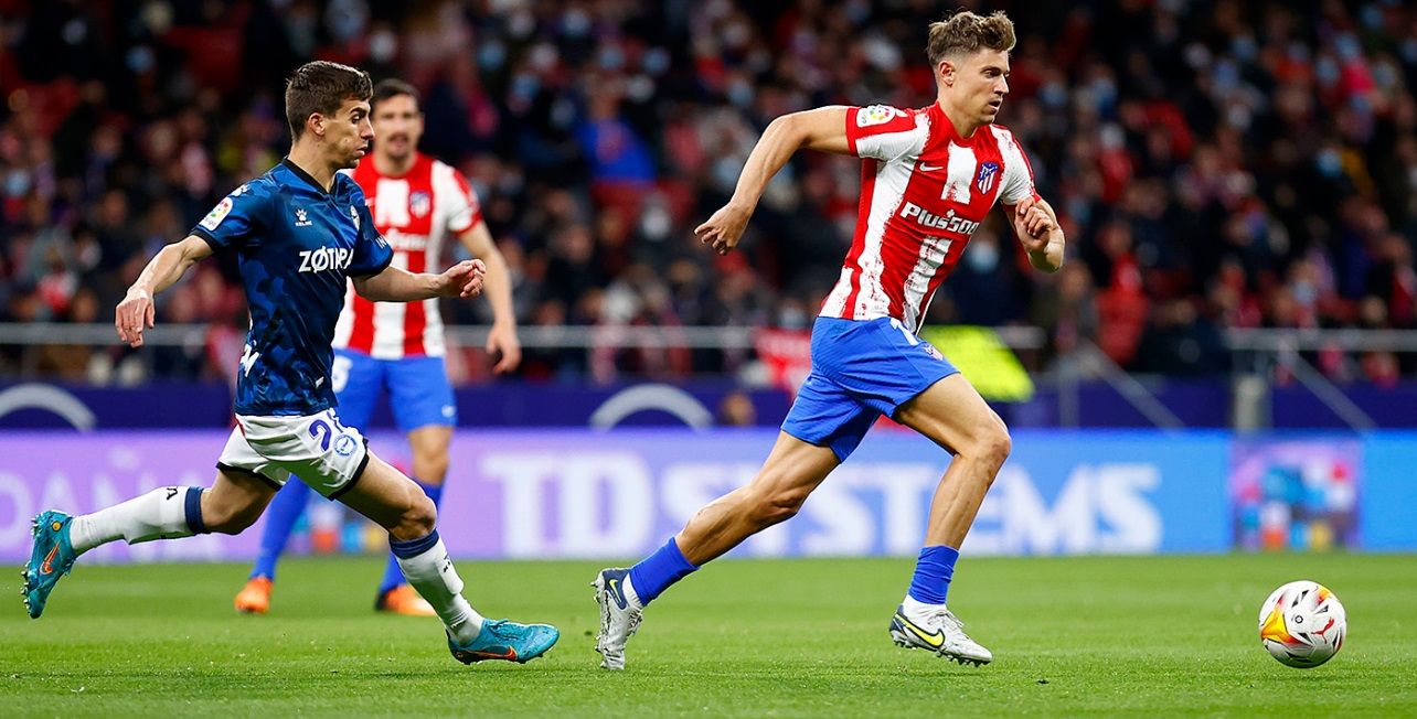 Marcos Llorente, en una jugada del partido ante el Alavés.