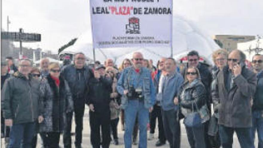 Zamoranos que viajaron a Valladolid para arropar a Sánchez.