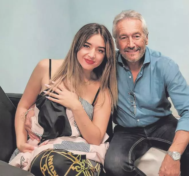 Lola Índigo y su padre, Juan Doblas