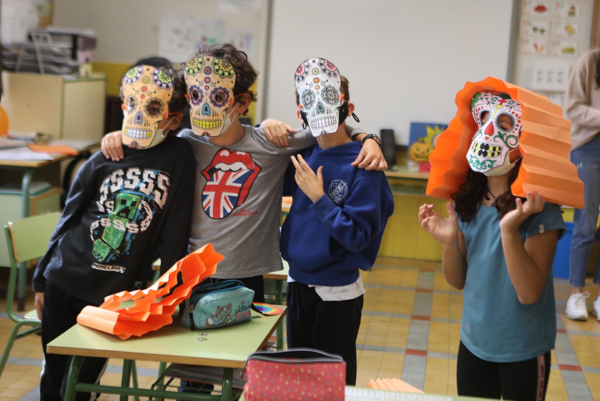 Apertura de los colegios de Oviedo para vivir un puente de miedo