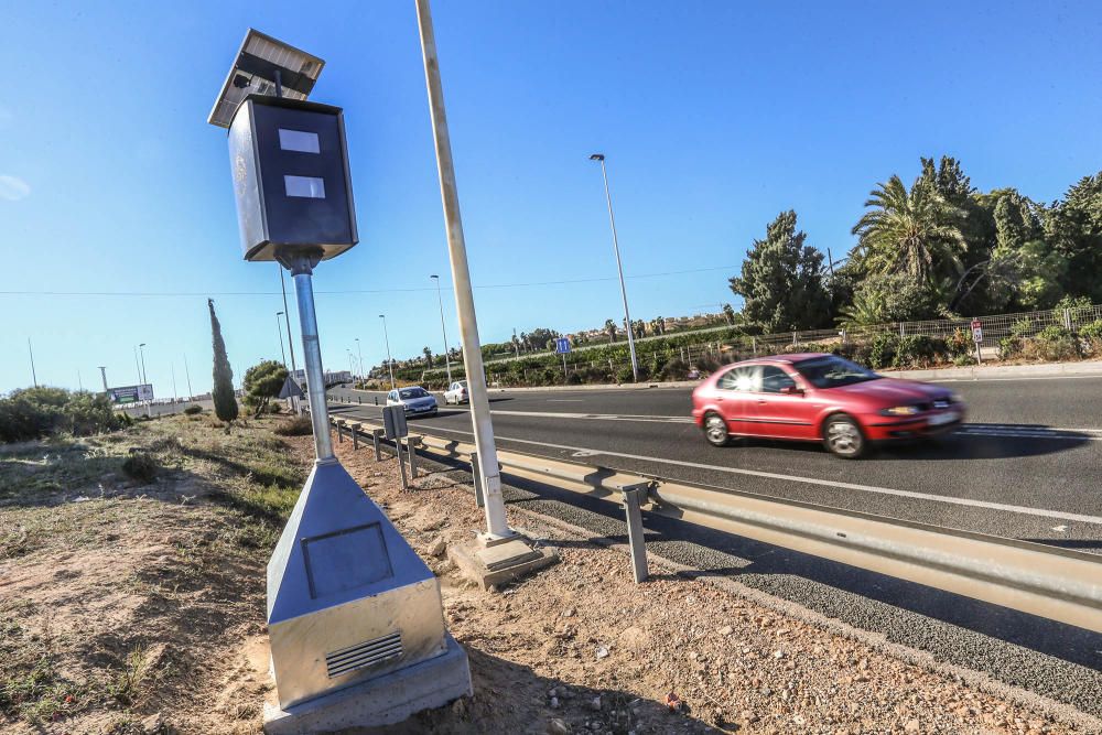 Radar del punto negro del kilómetro 54 de la N-332 a su paso por Torrevieja